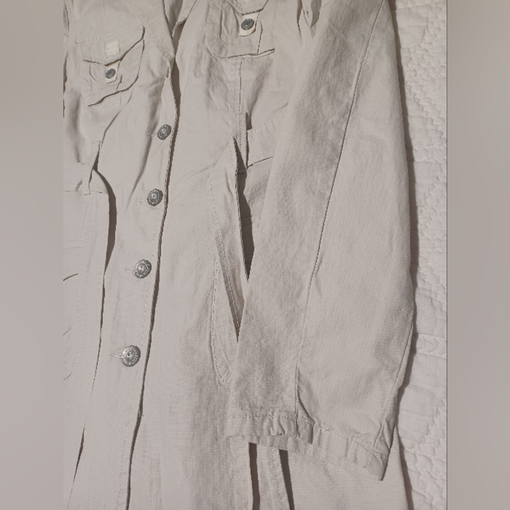 Trench Coat with Tailored Silhouette - Picture 3 of 13